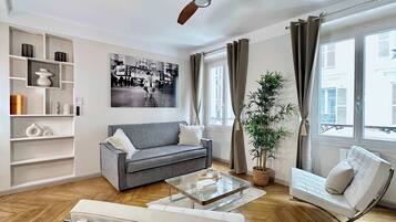 Televisie en een kantoor