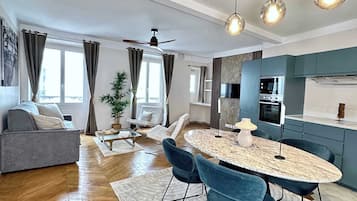 Televisie en een kantoor