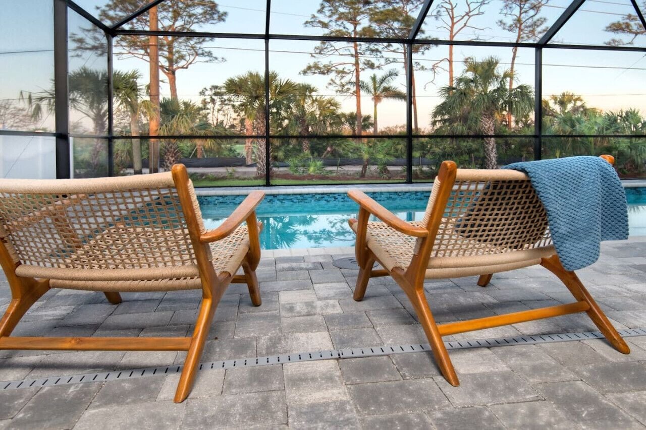 حمّام سباحة مُدفَّأ