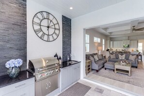 Interior - Chic 3BR Oasis by the Beach  Heated Pool (Naples)