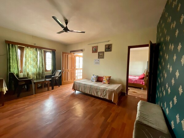 1 bedroom, WiFi, bed sheets