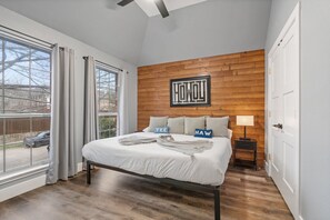 5 間睡房、書桌、熨斗/熨衫板、Wi-Fi