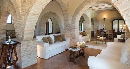 Villa Verde Luna: A characteristic and welcoming two-story age-old farm house surrounded by the greenery, with Free WI-FI.