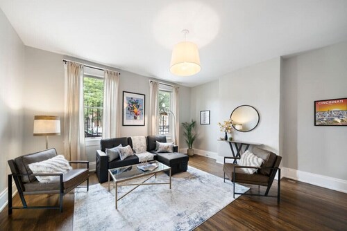 Walkable 2BR near Findlay Market | Downtown | Stadiums