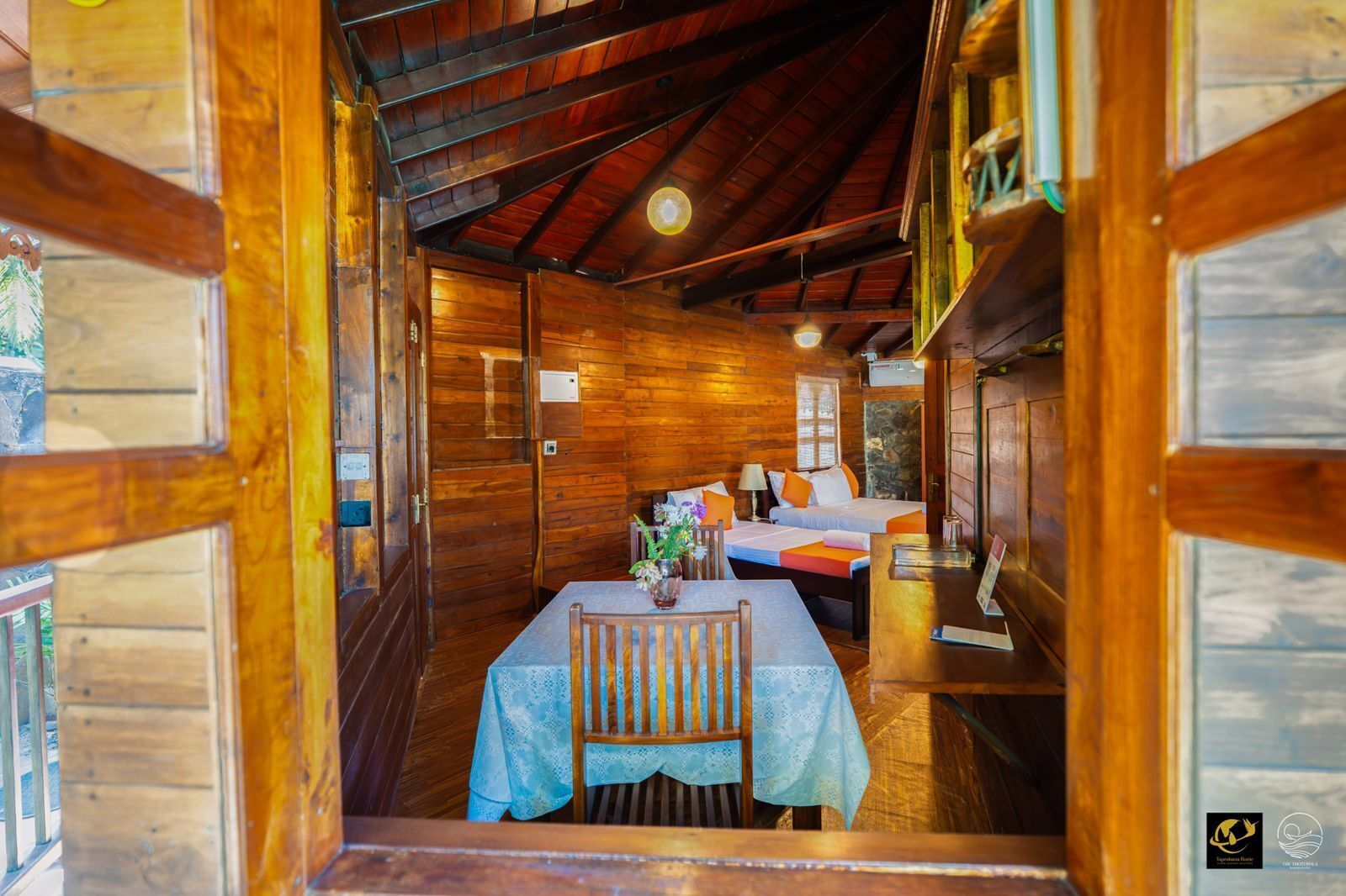 Coffres-forts dans les chambres, bureau