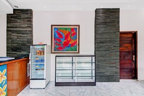 Lobby - Super OYO 90672 ADHYA GUEST HOUSE LOMBOK (Mataram)