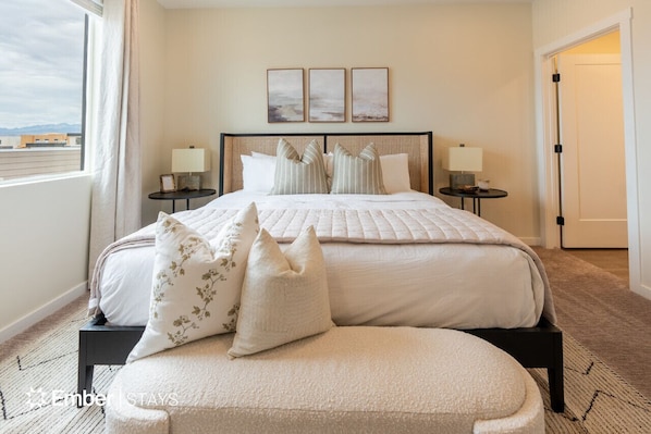3 chambres, lit parapluie, Wi-Fi gratuit, draps fournis