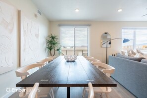 Dining - Desert Promenade at Desert Color (by Ember Stays) (St. George)