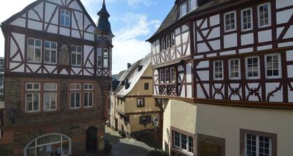 Urzig Heritage Riverside Stay