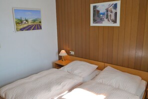 9 bedrooms, WiFi