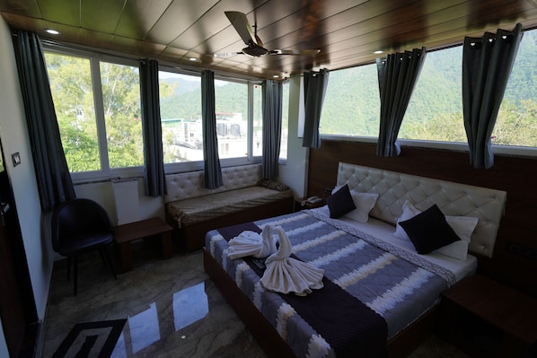 Superior Double Room | Free WiFi - Hotel UV - Best Hotel in Rishikesh (Narendranagar)