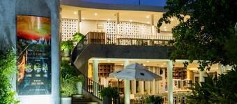 The Coffee City - Healing & Retreats