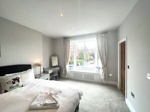 4 bedrooms, iron/ironing board, travel cot, free WiFi