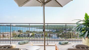 Penthouse Suite with 2 Bedrooms Sea View 2+1 Room (Community Zone) | Balcony view