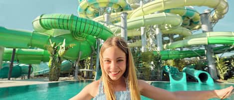 2 indoor pools, 5 outdoor pools