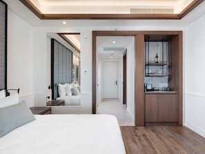 Hochwertige Bettwaren, kostenlose Minibar, Schreibtisch