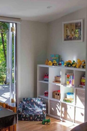 Children’s area - Eudora Farm (Laggan)