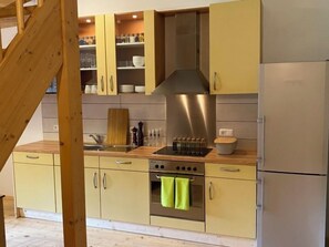 Kühlschrank, Ofen, Geschirrspüler, Toaster