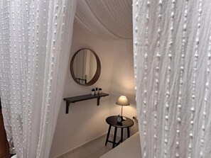 1 chambre, fer et planche à repasser, Wi-Fi, literie fournie