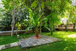 Property grounds - Country House 'Can Tiro' with Private Pool, Wi-Fi and Air Conditioning (Illes Balears)