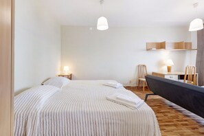 Free WiFi, bed sheets