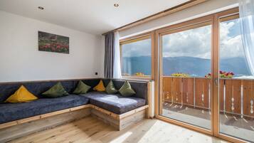 Televisio, pöytätennispöytä