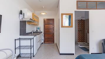 1 habitación y ropa de cama