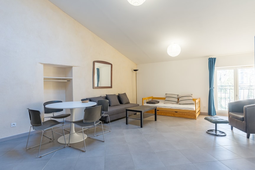 Vaste Appart De 50 M2 - 2 Pièces Dont Mezzanine N3 - Mallemort