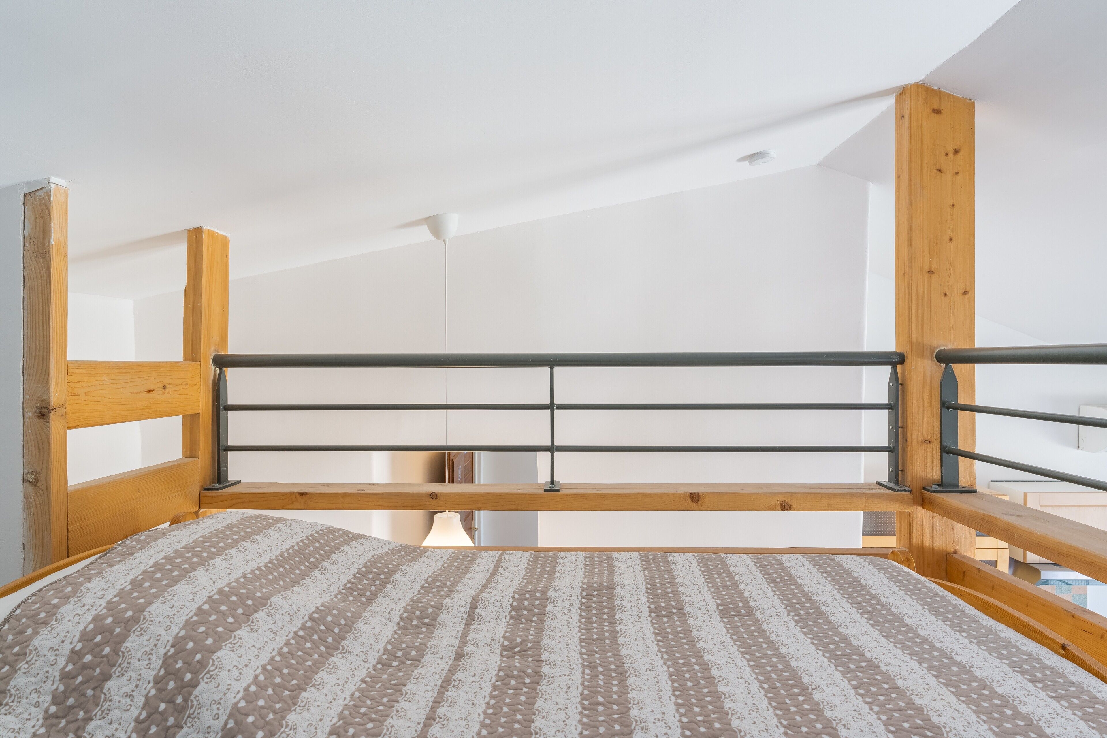 2 bedrooms, iron/ironing board