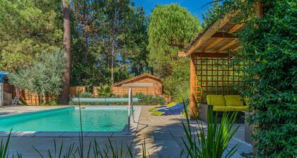 La Maisonnette en Bois â Piscine, nature et ocĂ©an