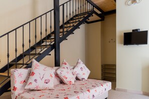 Interior - Apartment 'Anna' with Wi-Fi and Air Conditioning (alezio)