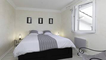 4 Schlafzimmer, Bügeleisen/Bügelbrett, kostenloses WLAN, Bettwäsche