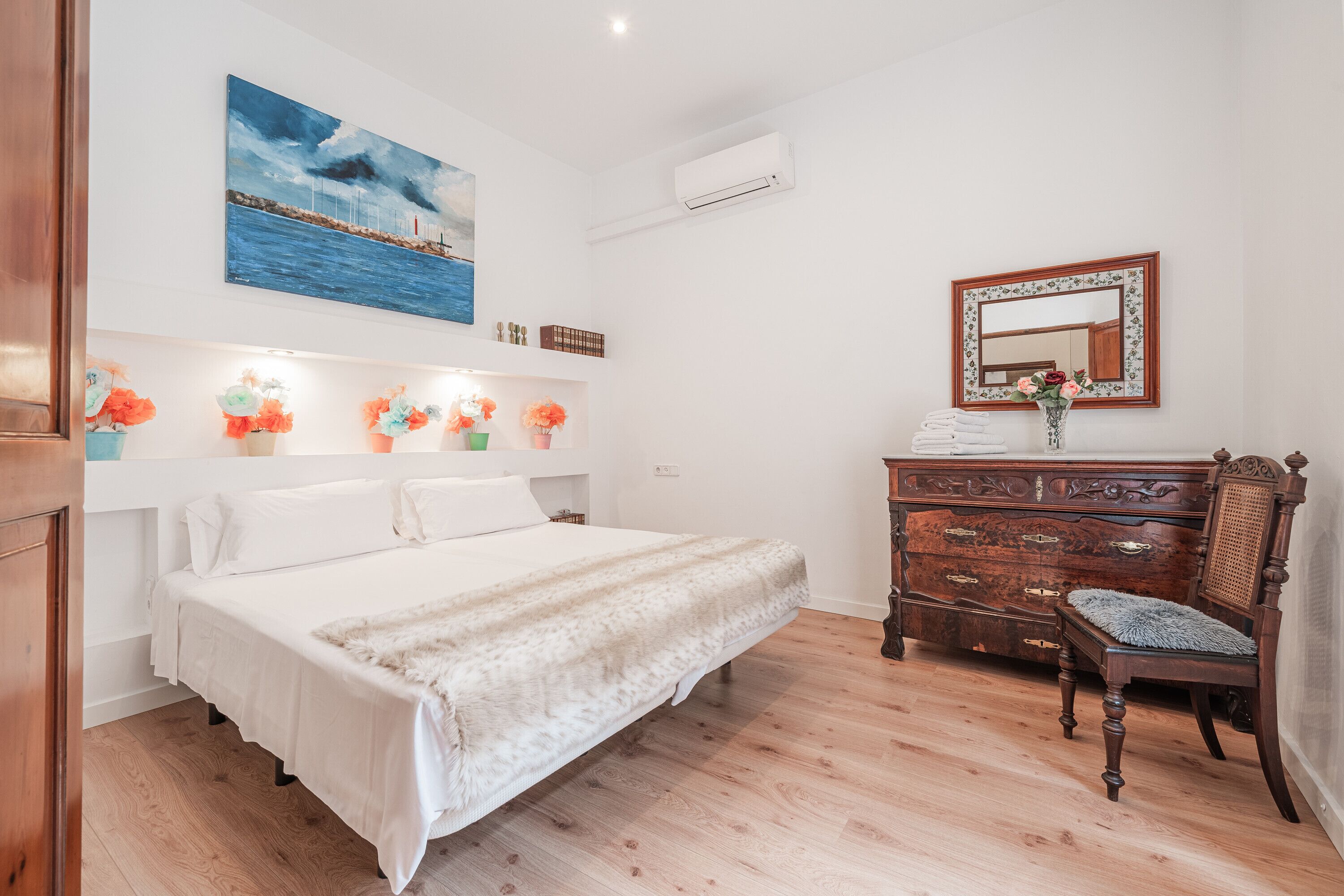 6 slaapkamers, een strijkplank/strijkijzer, gratis wifi, beddengoed