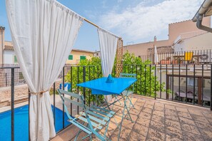 Outdoor dining - Sa Llimonera de Binissalem, Holiday Home with Pool, 6 Bedrooms & Air Conditioning (Binissalem)