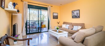 Spacious, Central and Modern Apartment in Marbella