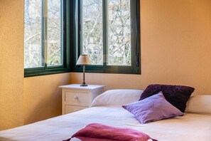 4 Schlafzimmer, Bügeleisen/Bügelbrett, kostenloses WLAN, Bettwäsche