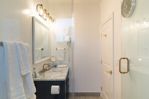 Haartrockner, Handtücher