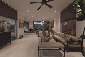 Lobby sitting area - Nhan Stay (Hue)