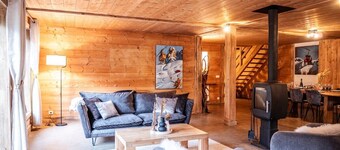 Demi-Chalet en plein coeur de Chamonix - Gabi