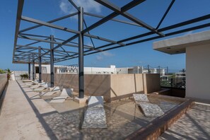 Property grounds - Luxury 2BR Apt - Private Pool & Patio, Gym Access, Concierge Services Included (Tulum)