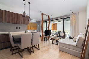 Smart TV, stereo - Luxury 2BR Apt - Private Pool & Patio, Gym Access, Concierge Services Included (Tulum)