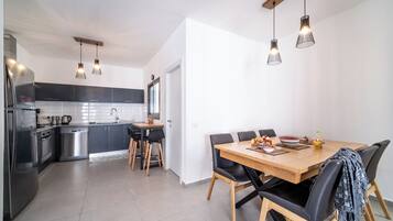 Apartment | In-room dining