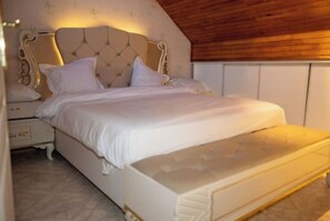 5 bedrooms, bed sheets