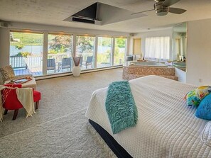 3 bedrooms, desk, iron/ironing board, travel cot