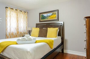 4 slaapkamers, een strijkplank/strijkijzer, wifi, beddengoed