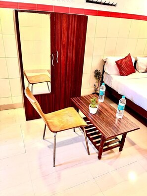 In-room safe, iron/ironing board, free WiFi - HOTEL SITA GRAND (Hyderabad)