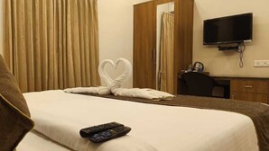 디럭스 더블룸 | 이집트산 면 시트, 고급 침구, 필로우탑 침대, 무료 WiFi