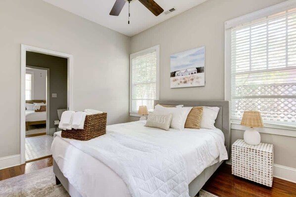 4 bedrooms, desk, iron/ironing board, WiFi