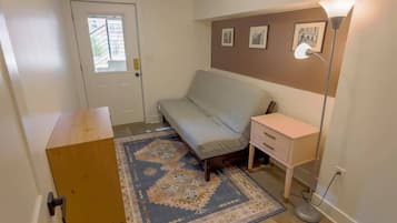 Een televisie en een kantoor