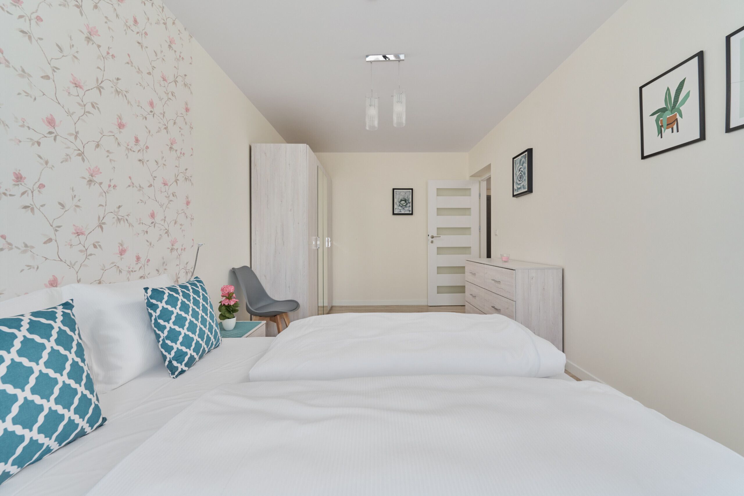 2 bedrooms, individually decorated, bed sheets